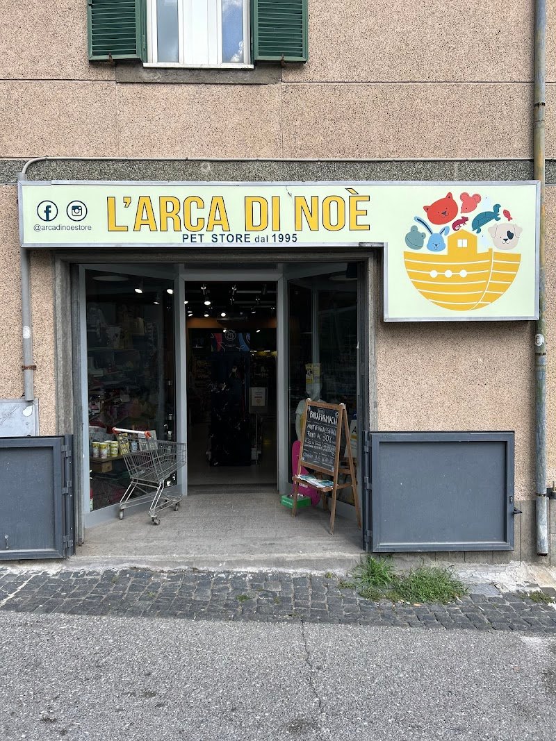 L'Arca di Noè - Toelettatura, Negozio per Animali, Parafarmacia Veterinaria, Lavanderia, Acquariologia - Foto 1