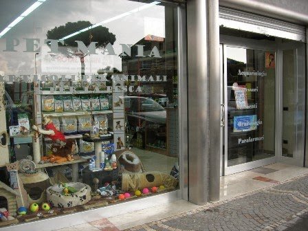 Pet Mania - Articoli per animali e pesca - Foto 1