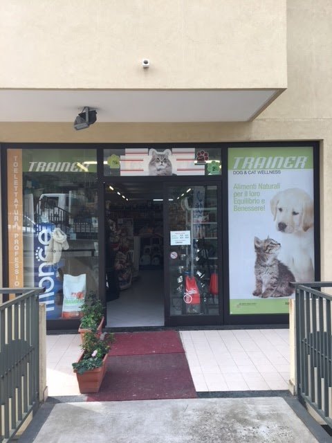 Veter. Farm. di Maesano & C. Snc - Toelettatura e prodotti per animali - Foto 1